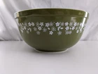 Vtg PYREX 403 2.5 qt Spring Blossom Green Crazy Daisy Nesting Mixing Bowl