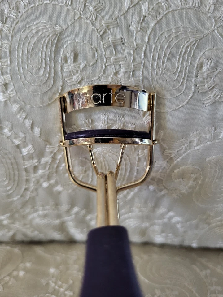 Tarte, rizador de pestañas Foto 2 de 2