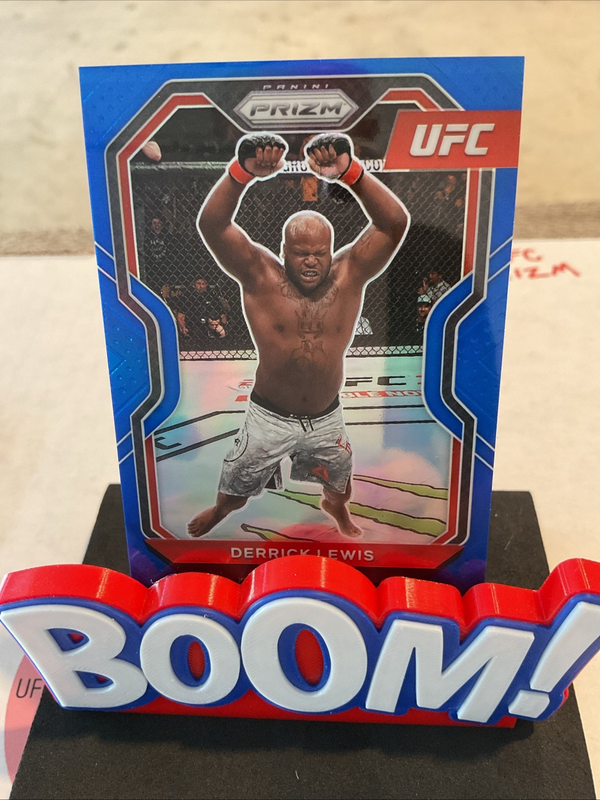 Derrick Lewis Panini 2021 UFC Prizm Debut Edition Blue Prizm Holo /199