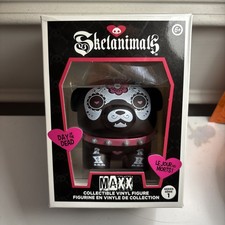 Skelanimals Day Of The Dead MAXX The Bulldog Vinyl Puppy NEW 2025 Hasbro