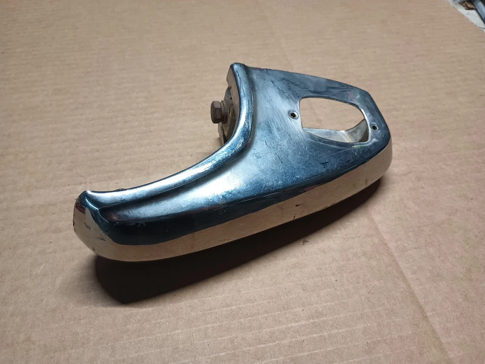 PROTECTOR PARACHOQUES TRASERO PONTON FINTAIL MERCEDES BENZ 190D W120 W110 W111 Foto 2 de 4