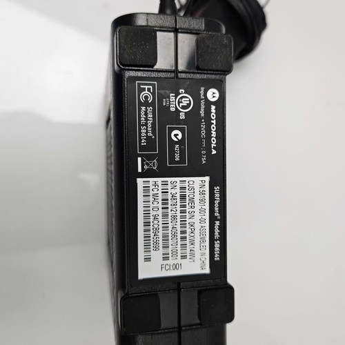 Cable módem Motorola Arris SURFboard DOCSIS 3.0 SB6141 - Excelente estado - Imagen 2 de 2