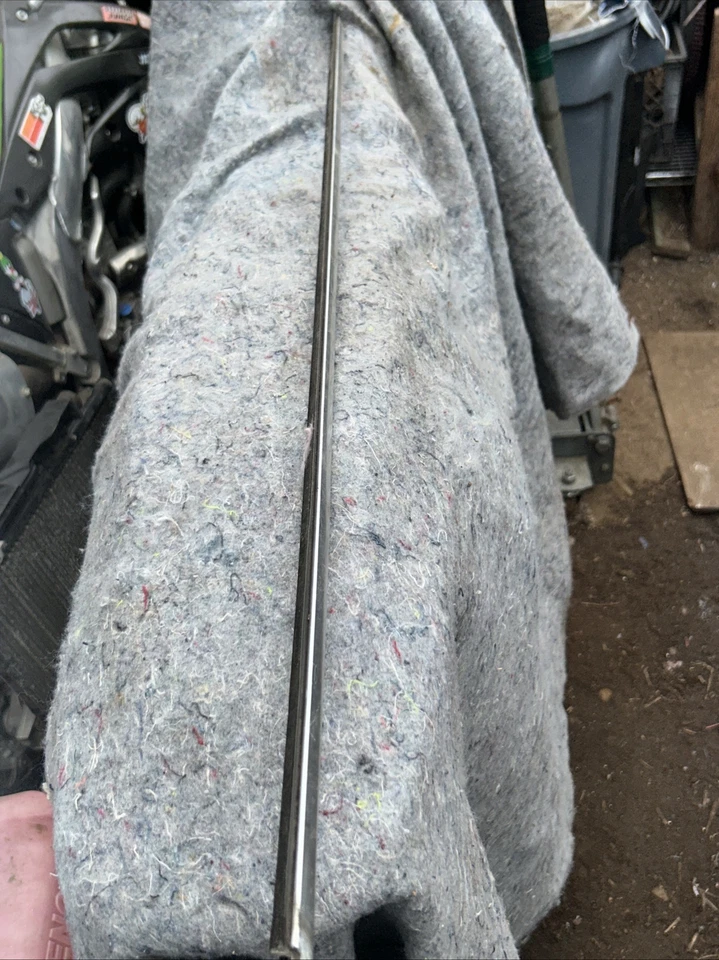 BMW 328ci 2000 puerta lateral pasajero moldura/ventana  Foto 4 de 4