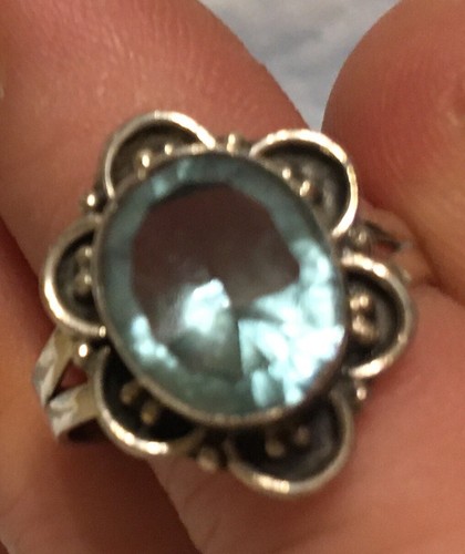 Sterling Silver Blue Topaz Vintage Flower Ring Size 8 Oxidized Sparkle Loyalty - Picture 3 of 7