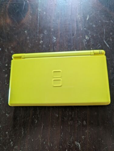 DS Lite Lime Green Tested - Missing Charger  - Picture 1 of 10