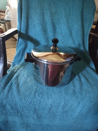 4qt Stock Pot Farberware Stainless Steel With Lid Used Good Condition