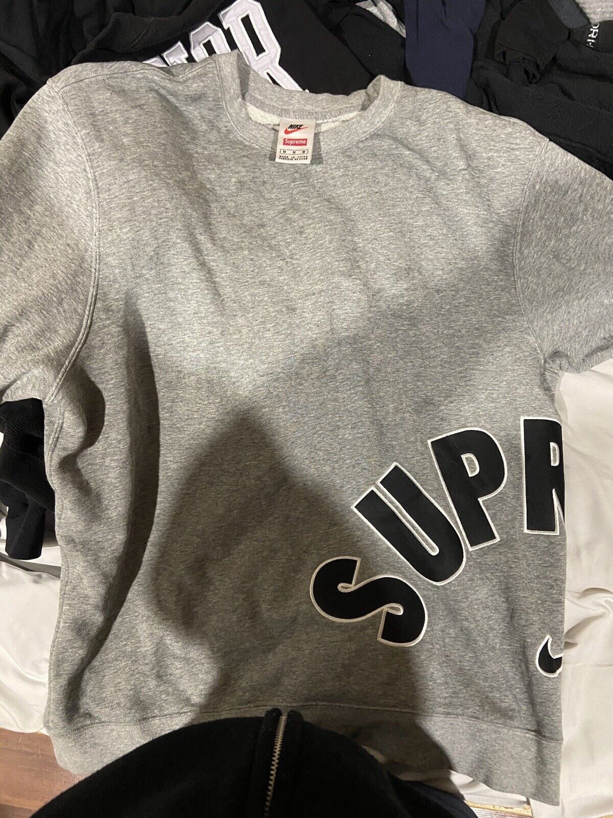 Supreme / Nike Arc Crewneck Heather Grey