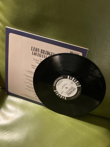 Leon bridges - Louisiana Sun 10” Vinyl RSD 2016 Columbia Records VG+ Rare! - Picture 2 of 3
