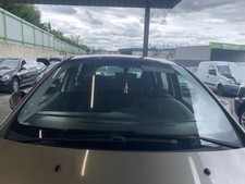 Pare-brise Peugeot 3008