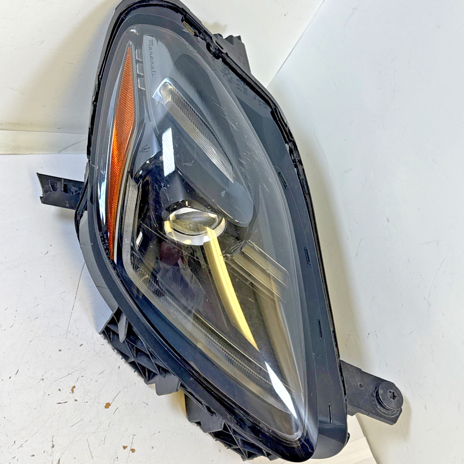 Maserati Grecale 2023-2024 Right Headlight P/N 06702930700
