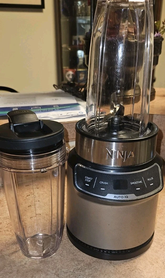 Ninja - Nutri-Blender Pro Personal Blender with Auto-iQ - Cloud Silver