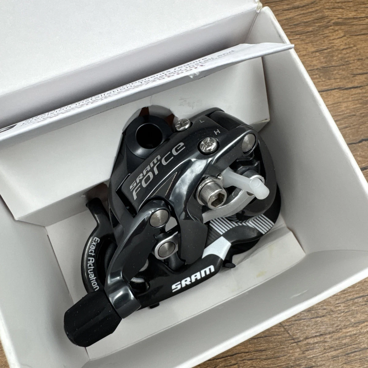 SRAM : Amazon.com 10速 コンポーネント SRAM PC-1051 Links 114 w/PowerLock Chain Speed 10 パーツ