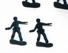 Vintage PLASTIC GREEN ARMY MEN Infantry Toy Soldier 2.5" MIXED Poses 41 Figures — photo 8