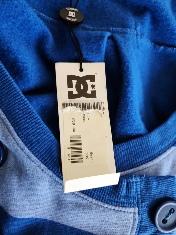 DC Shoes Blue Striped Button Front Regatta Jersey Sweater Womens Small - Image 2 of 4