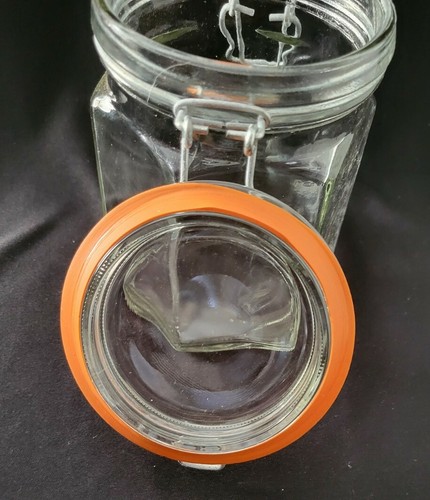 SET OF 2 VTG CLEAR GLASS PANEL BALE CANISTER STORAGE JARS 6" - Picture 3 of 4