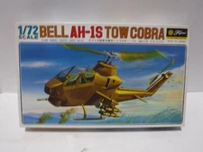 Bell AH-1S Tow Cobra Fujimi #22 Model Kit 1:72 032923DMT4(A)