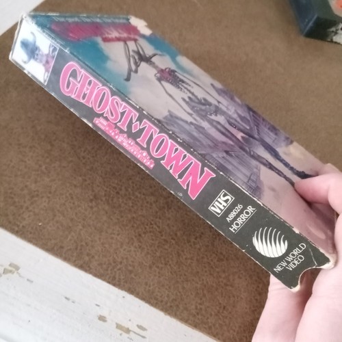 Ghost Town VHS (1988) Signed/Autograph by Charles Band - Picture 6 of 8