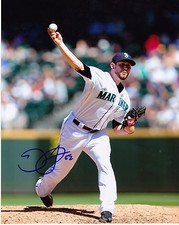 DOMINIC LEONE  SEATTLE MARINERS    ACTION SIGNED 8x10