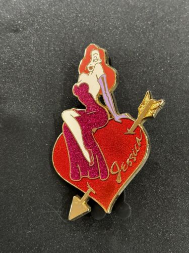 Pin Disney Trading Jessica San Valentín Día Corazón Edición Limitada 250 - Imagen 4 de 5