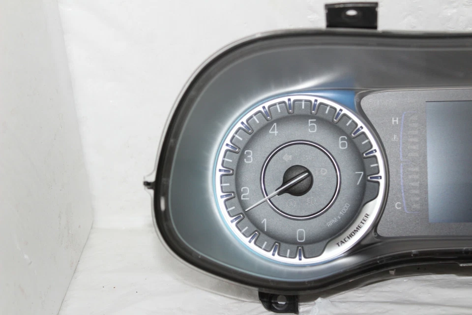 Cuadro de instrumentos velocímetro Chrysler 200 2015 tablero indicadores 43.179 millas Foto 3 de 4