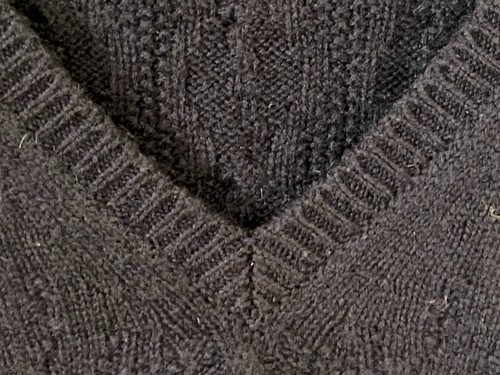 $730 ETRO 100% Cashmere V Neck Cable Knit Sweater | Navy | IT/US 40, Small - Picture 6 of 13