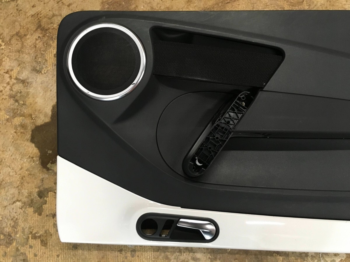 2012-2019 Volkswagen Beetle Front Left Interior Door Trim Panel