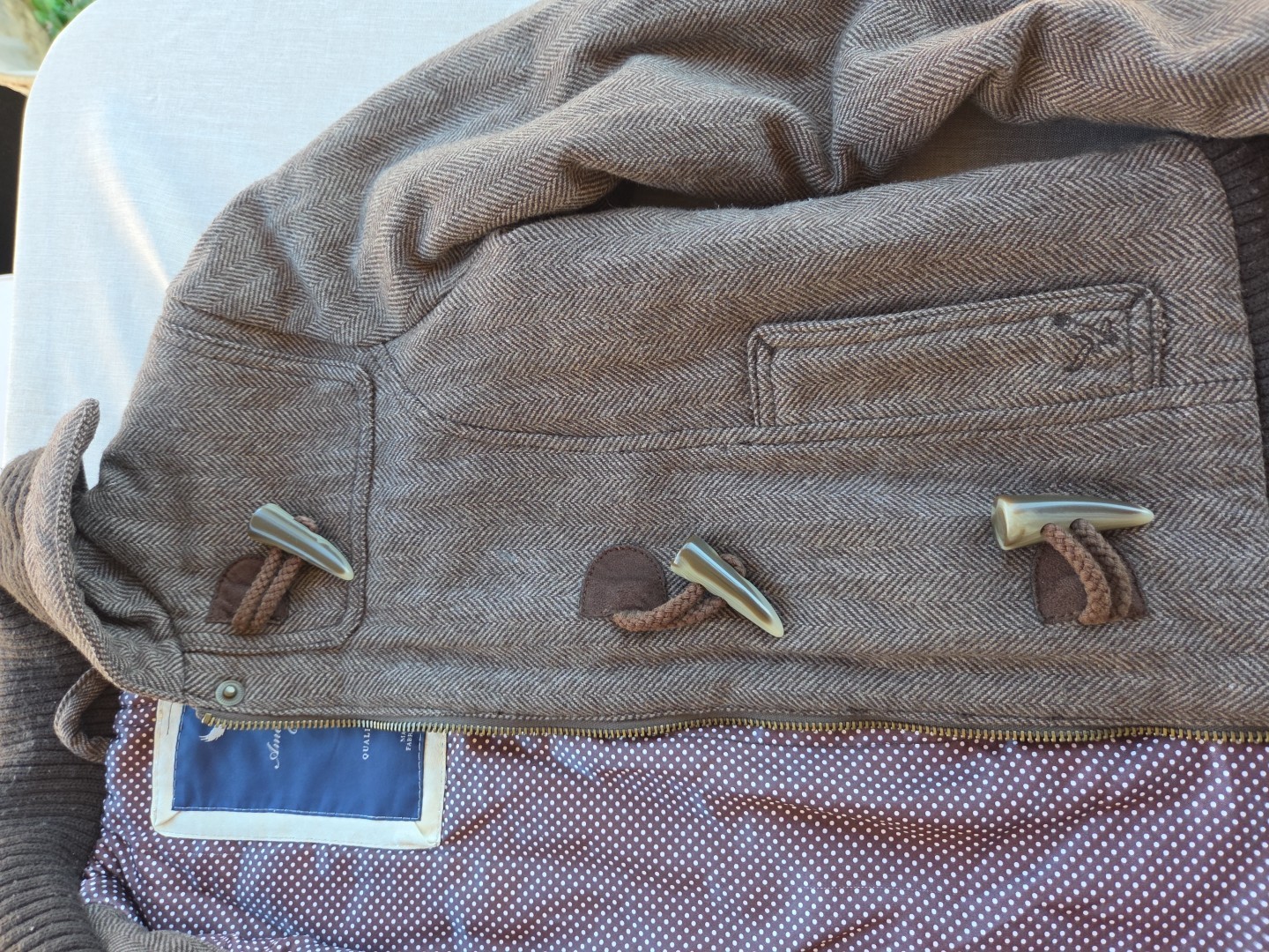 Picture 4 of 8