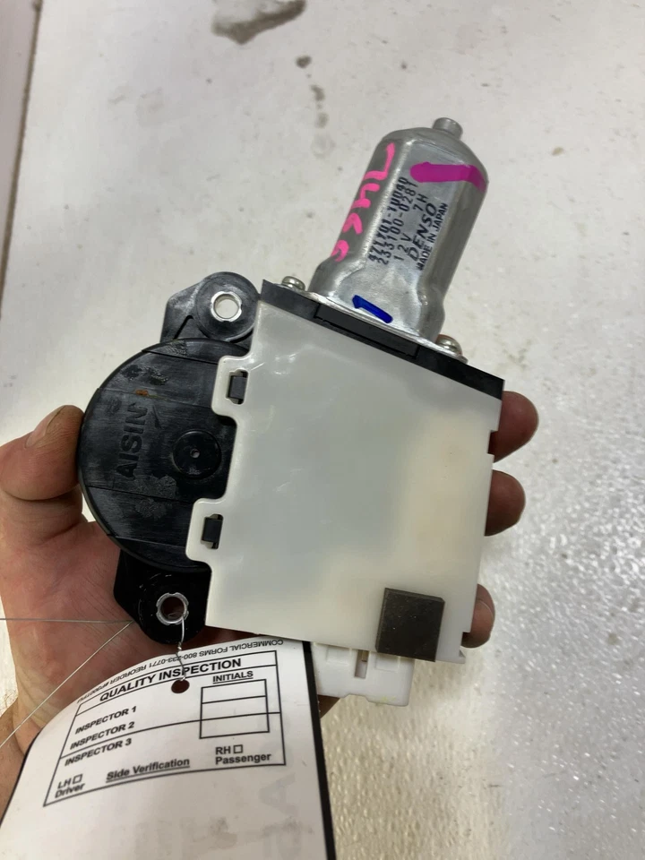 07 CADILLAC ESCALADE Sun Roof Motor - Изображение 3 из 3