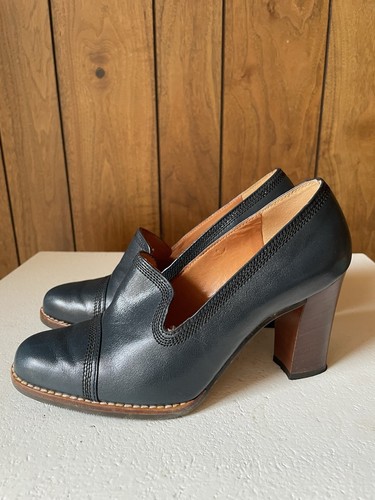 AS NEW Handcrafted Leather JB Martin France Royal Navy Pump Heel AUS 6.5 EUR 37 - Picture 1 of 8