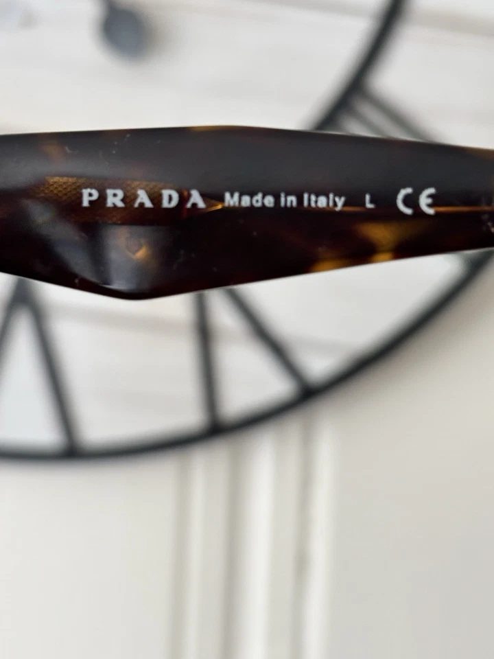 Lentes progressivas de óculos Prada prescritas - Imagem 3 de 4