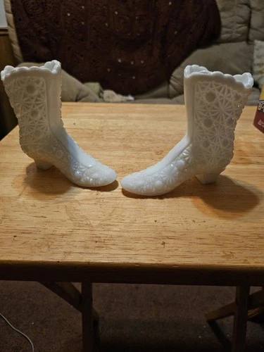 2 Vintage Fenton Milk Glass Daisy Button Boot White Milk Glass Shoe Figurine 4”