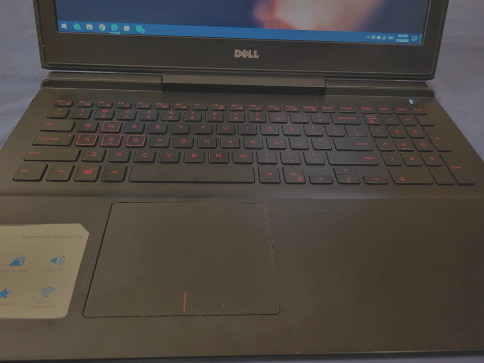 Dell Inspiron 15 7567 Gaming Laptop i5-7300HQ GTX1050Ti 16GBRAM 756GB SSD Win 10 - Image 3 of 4