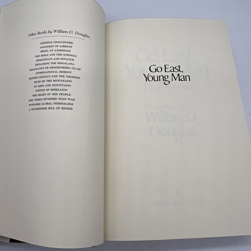 SIGNED! Go East Young Man • William O. Douglas • 1974, Hardcover • 1st Ed/1st Pr - 第 5/6 張圖片