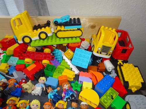 Huge Bulk Lot 13 Pounds Lbs Lego Duplo Parts Pieces Over 50 Figures/Vehicles - Picture 3 of 5