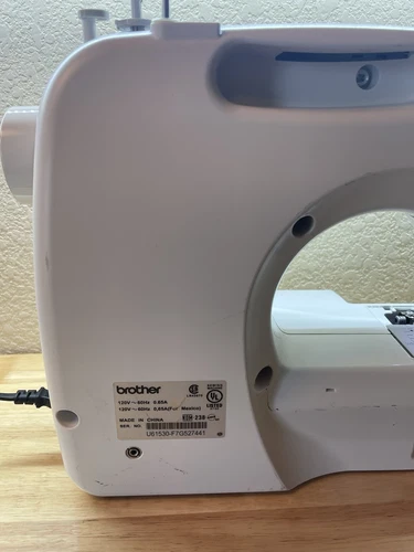 BROTHER CS-6000i Computerized Sewing Machine - No Pedal Powers On *READ - Picture 12 of 15