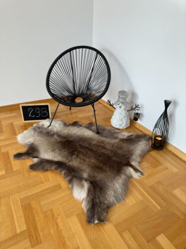 Exclusive Reindeer Hide Skin 131 x 119 cm Scandinavian Rug Prime Quality Natural - Afbeelding 1 van 4