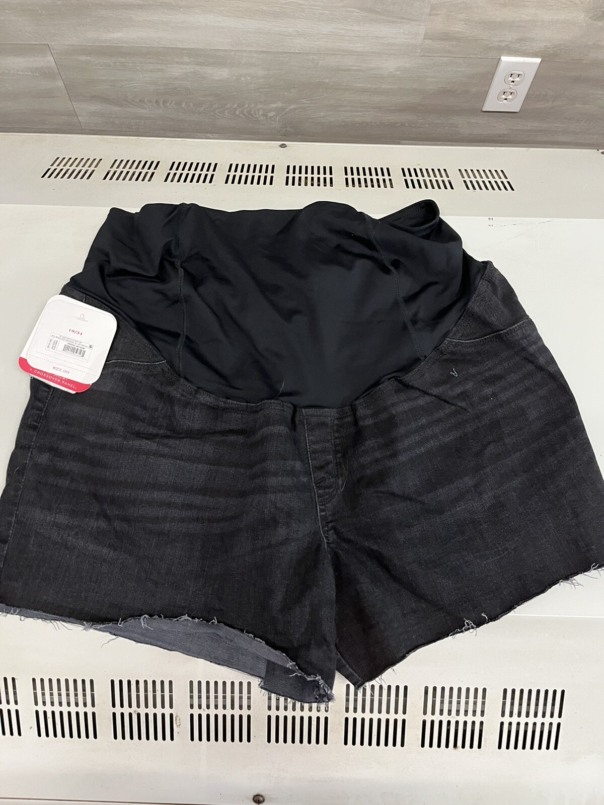 maternity shorts size 18