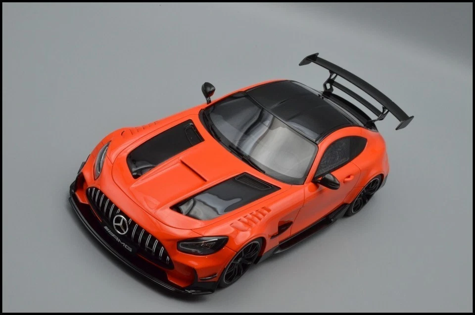 MERCEDES AMG GT BLACK SERIES 2021 ORANGE GT SPIRIT GT323 1:18 BENZ MAGMABEAM - Photo 2/4