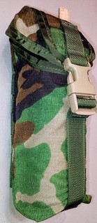 SDS BRAND WOODLAND CAMO MOLLE RADIO POCKET STYLE 4080 could hold a drink bottle