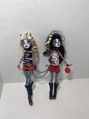 2011 Monster High Original Werecat Twins Meowlody and Purrsephone