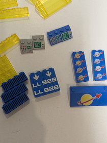 LEGO Classic Space: Galaxy Explorer 497 928 incomplete