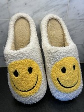 Women's Plush Adorable Smiley Face Slippers - Soft Cozy, Size L