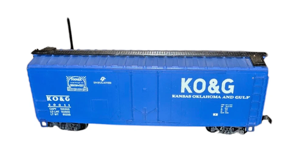 HO Box Car  AHM  Roco Kansas Oklahoma & Gulf  Santa Fe RTR - Image 2 of 4