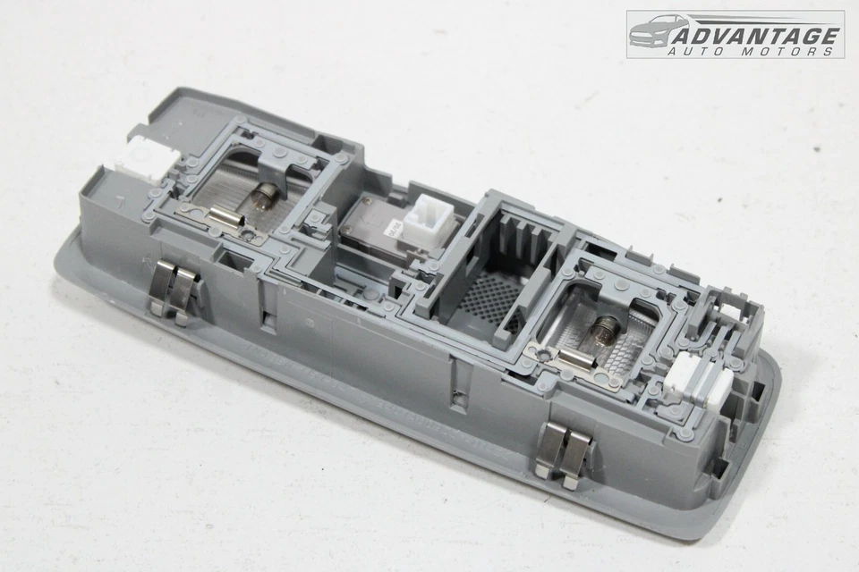 11-23 MITSUBISHI OUTLANDER SPORT FRONT ROOF OVERHEAD INTERIOR DOME LIGHT OEM - Image 3 of 4