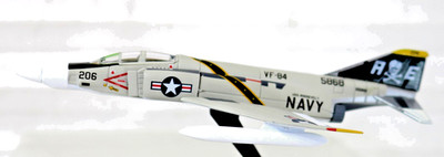 F-4 Phantom II Navy VF-84 ''Jolly Rogers'' Scale 1:155 Die Cast  Daron PS 5384-4