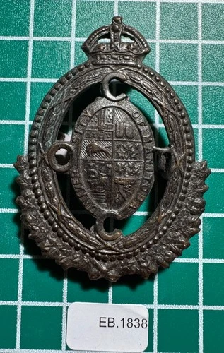 WW2 Canadian Officers Training Collage Cap Badge  EB-1838