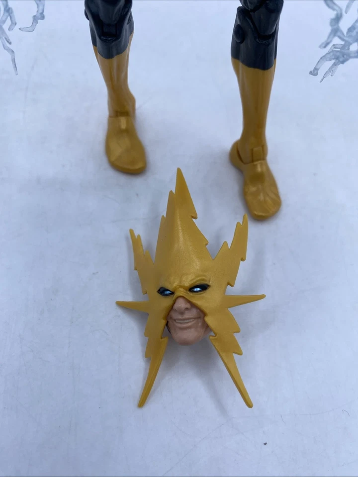 Figura Electro Marvel Legends Hasbro Spider-Man Space Venom BAF Wave Foto 3 de 4