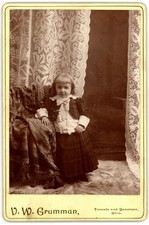Cabinet Card Circa 1890s V.W. Grumman Cute Child In Dress Ohio