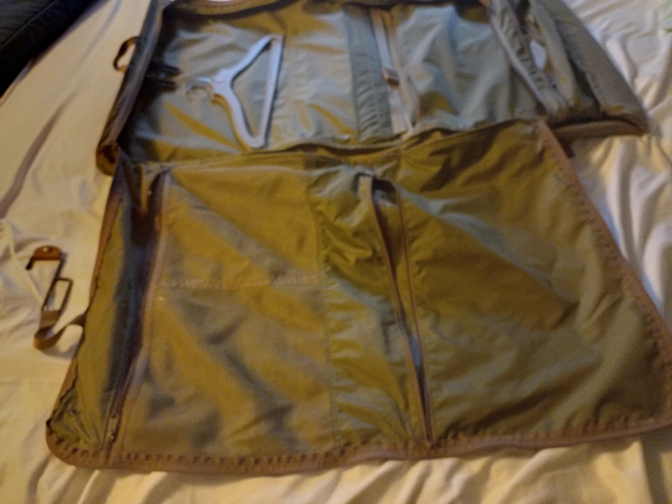 Hartmann Intensity Collection Garment Bag Leather Trim Luggage - Image 4 of 4