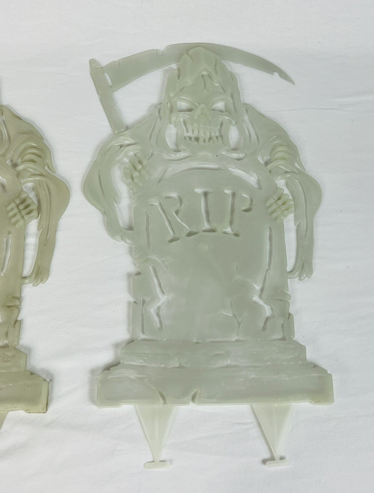 (2) Vintage Glow In the Dark Grim Reaper RIP Halloween Decorations Lawn Decor